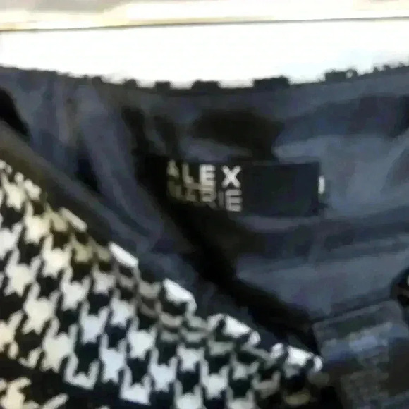 Alex Marie Women's Houndstooth Pencil Skirt - Picture 3 of 5